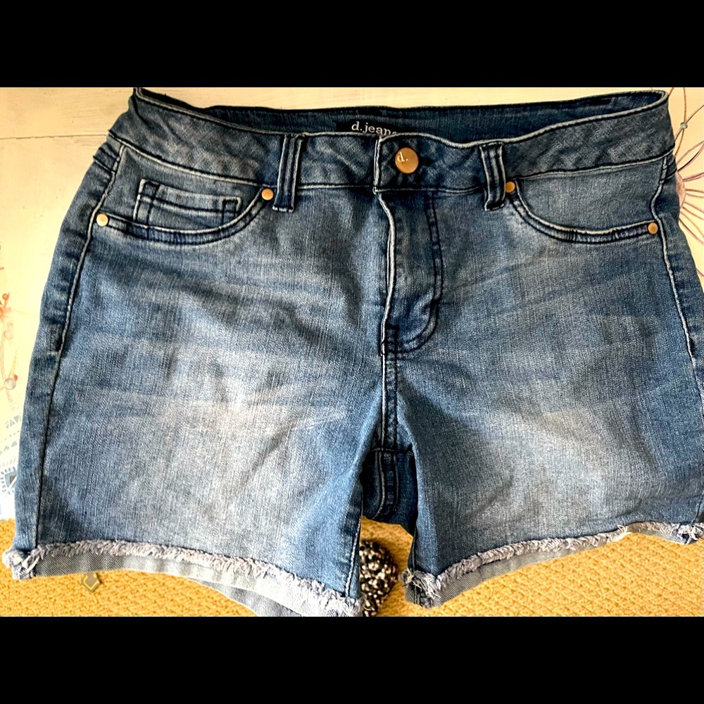 Jean shorts that are new just too big !comfort level is prefect !!!